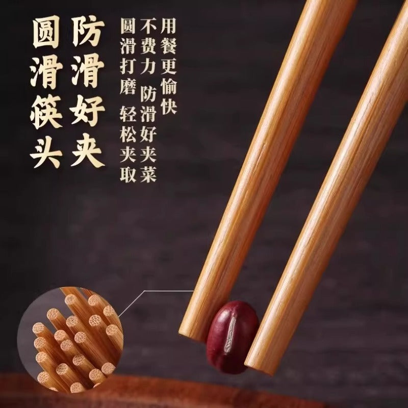 Premium Nanzhu Chopsticks for Home Use, Featuring Antibacterial Properties, a Non-Slip Design, And Resistance To. Made from Natural Nanzhu, They Can Withstand High Temperatures And Are Free from Paint, with a Set Designed for Individual Use