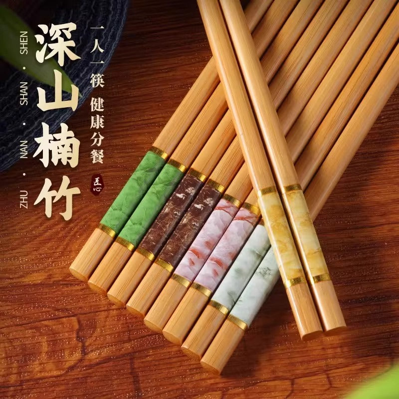 Premium Nanzhu Chopsticks for Home Use, Featuring Antibacterial Properties, a Non-Slip Design, And Resistance To. Made from Natural Nanzhu, They Can Withstand High Temperatures And Are Free from Paint, with a Set Designed for Individual Use