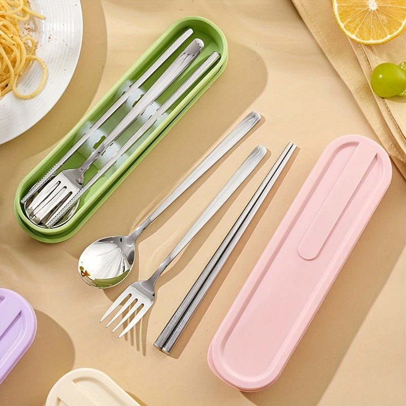 A Tailored 316 Stainless Steel Portable Cutlery Set, Designed for Students on Outdoor Trips, Featuring a 3pcs Collection of a Spoon And Chopsticks, Ideal for Individual Use, Along with a Sleek Storage Box for High-End Tableware