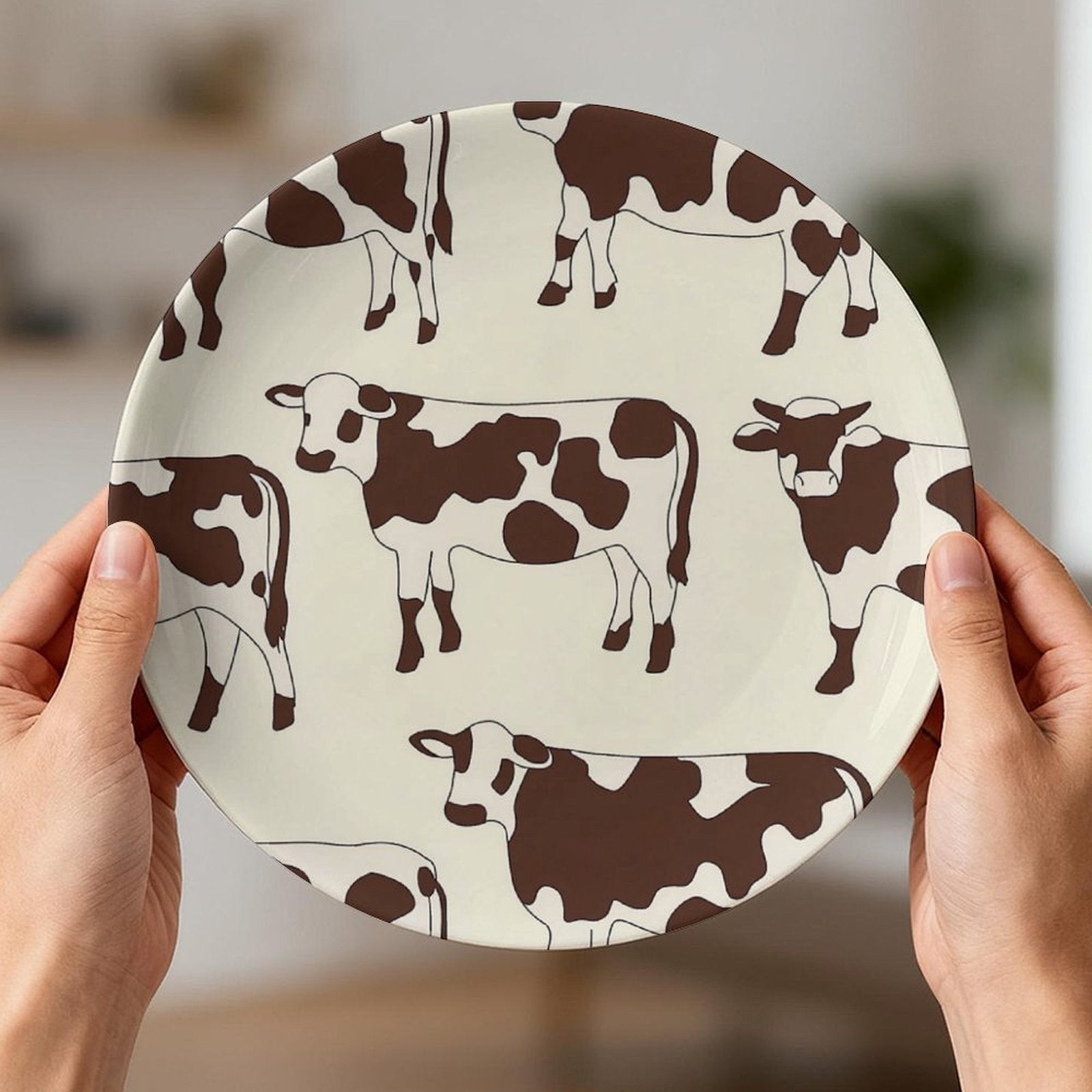 1pc Cow Print Wall Plate - Cow Pattern Round Table & Hanging Decor, Cowhide Texture Modern Farmhouse Style for Home, Living Room, Holiday Decoration - Easy-Clean Cow Spot Plate (Ideal Gift) - Non-Food Contact, Non-Food Contact