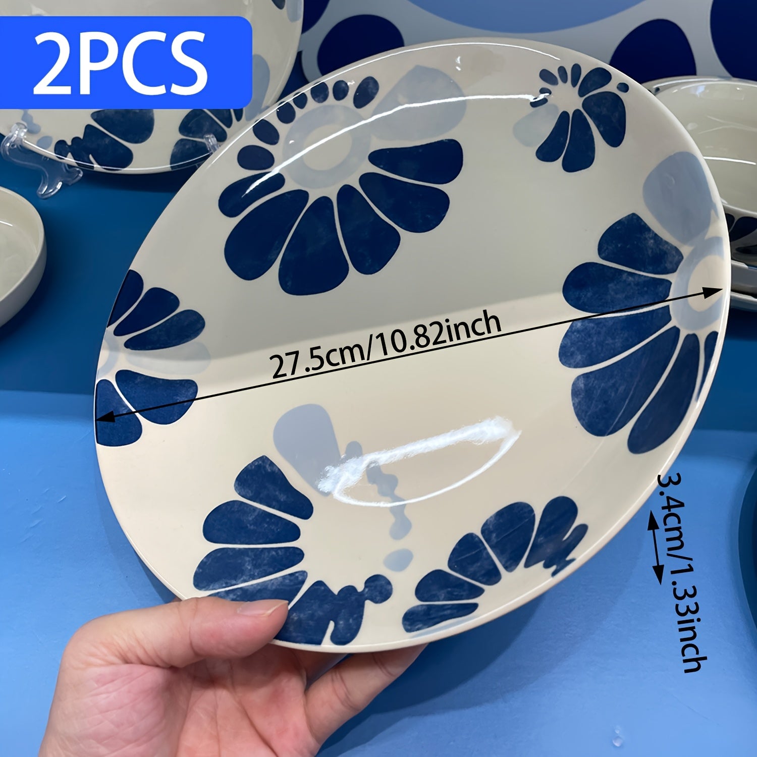 Two 10.8-inch Ceramic Plates with Celadon Petal-shaped Designs. Made of Ceramic, These Extra-large Plates Are Ideal for Steak, Seafood Delicacies, Main Dishes, Chinese and Western Cuisine. Suitable for Home and Kitchen Use, Dining and Serving